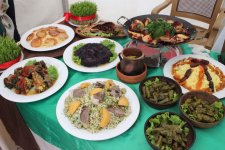 Красочный Новруз объединил тюркоязычные народы в Баку (ФОТО)