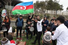 Красочный Новруз объединил тюркоязычные народы в Баку (ФОТО)