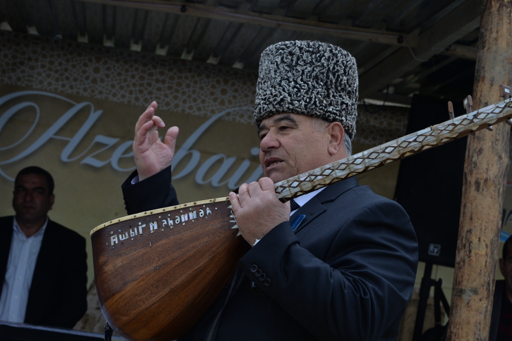 "Танцевальный вторник" в Азербайджане - первый международный фестиваль фольклора (ФОТО)