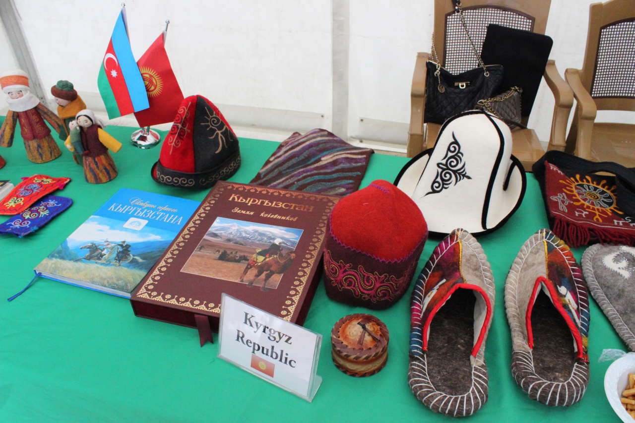 Красочный Новруз объединил тюркоязычные народы в Баку (ФОТО)