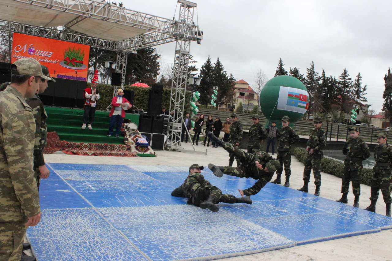 Красочный Новруз объединил тюркоязычные народы в Баку (ФОТО)