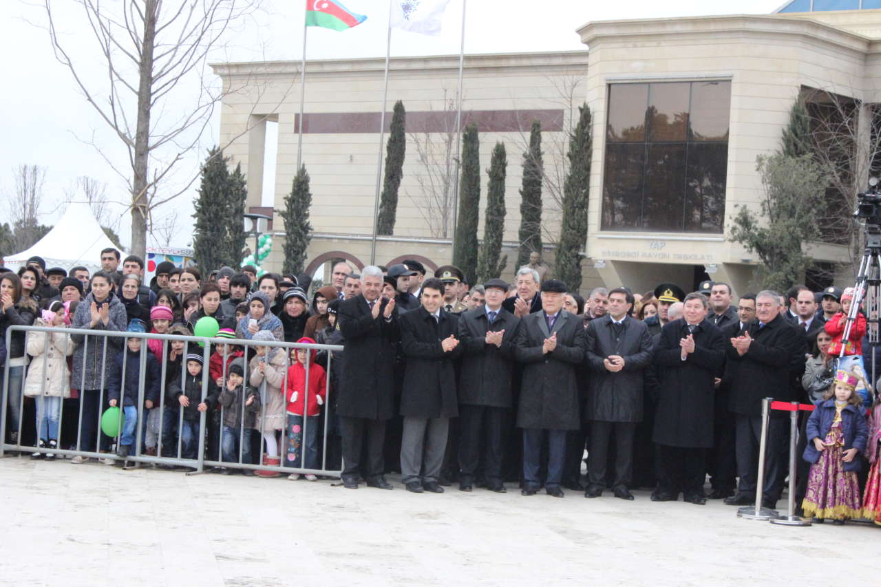 Красочный Новруз объединил тюркоязычные народы в Баку (ФОТО)