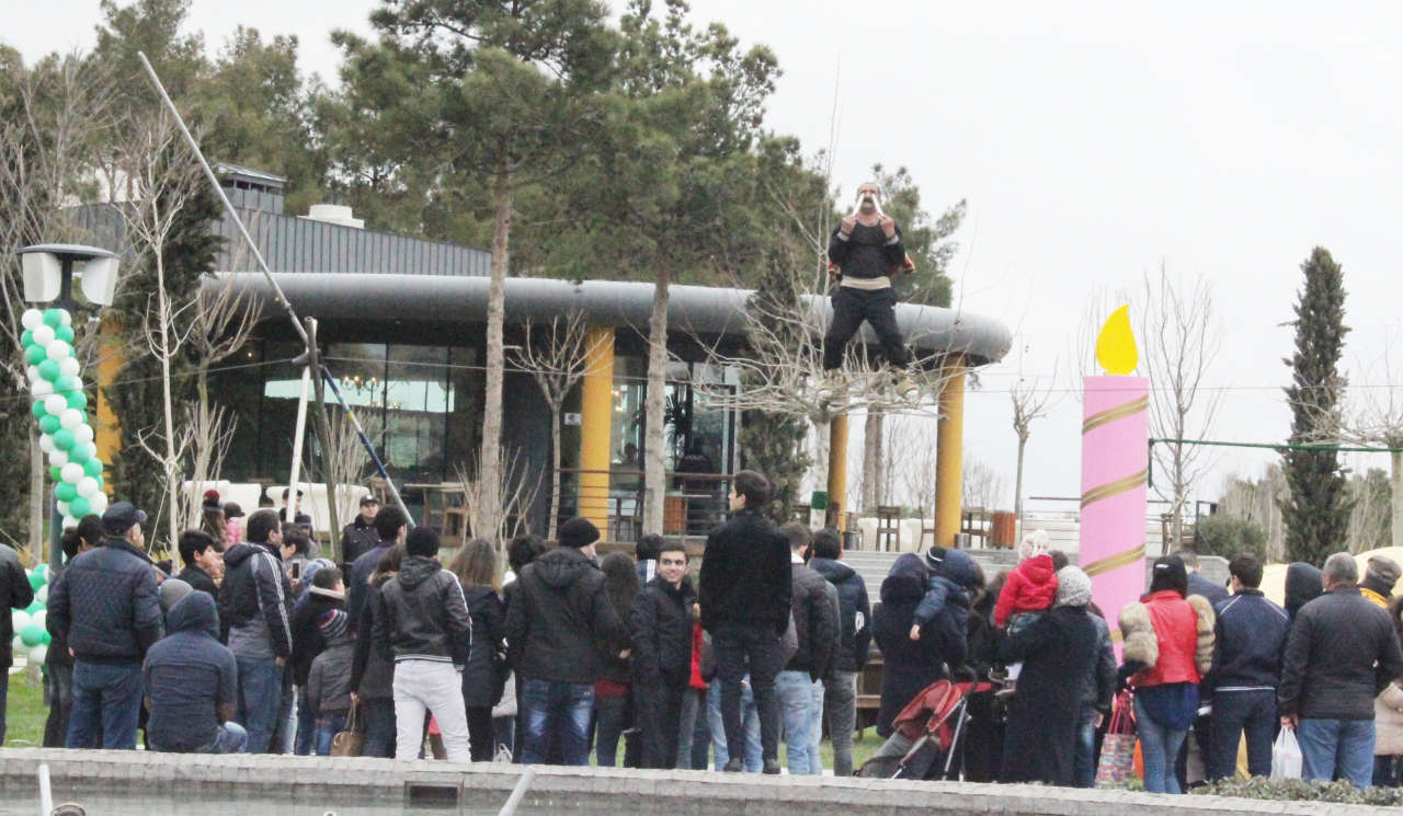 Красочный Новруз объединил тюркоязычные народы в Баку (ФОТО)