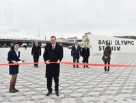 Президент Азербайджана и его супруга приняли участие в открытии Бакинского Олимпийского стадиона (ФОТО)