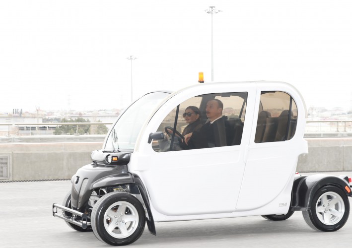 Президент Азербайджана и его супруга приняли участие в открытии Бакинского Олимпийского стадиона (ФОТО)