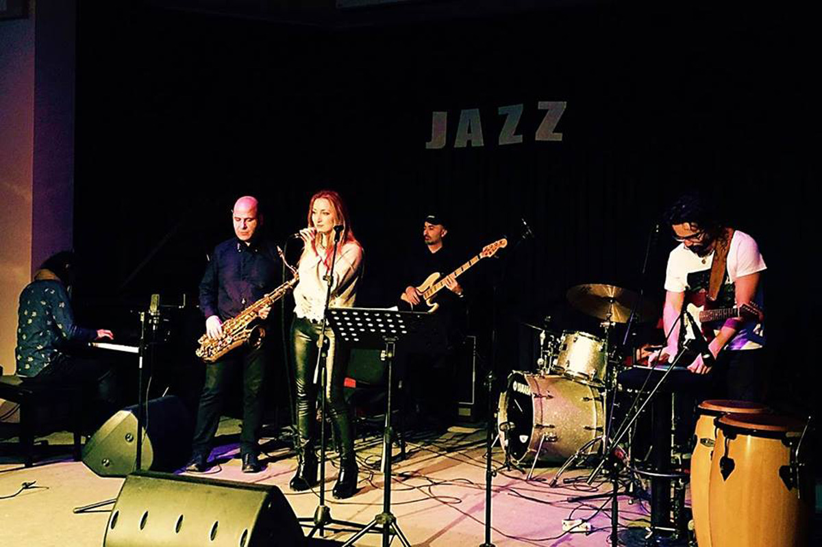 Певица из Франции выступила с концертом, посвященным юбилею Вагифа Мустафазаде (ФОТО)