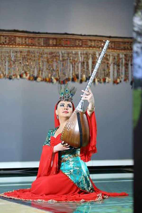 О красоте азербайджанских женщин - праздничный клип ашуг Самиры (ВИДЕО - ФОТО)