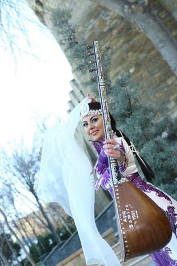 О красоте азербайджанских женщин - праздничный клип ашуг Самиры (ВИДЕО - ФОТО)
