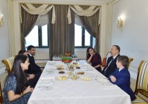 Президент Азербайджана и его супруга отметили вместе с 11-летним школьником его день рождения (ФОТО) (ВИДЕО)