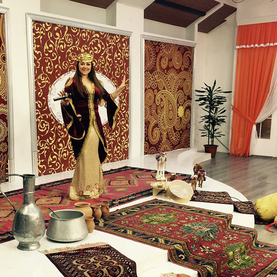 Азербайджанские звезды отмечают Новруз в национальных костюмах (ФОТО)