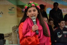 В Азербайджане прошел конкурс по битве на куриных яйцах (ФОТО)