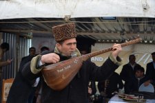 В Азербайджане прошел конкурс по битве на куриных яйцах (ФОТО)