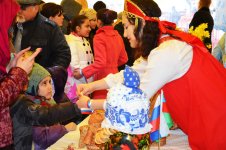 Культура народов России представлена на празднике Новруз в Баку (ФОТО)