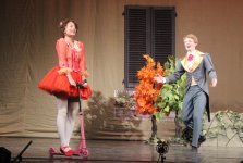 В Баку показали сказочную машину времени из Москвы (ФОТО)