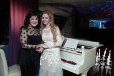 Пройдет время и будете вспоминать меня - Флора Керимова, "Буду ждать тебя" (ВИДЕО, ФОТО)