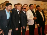 Премьера комедии абсурда "Yumurta": первоапрельский розыгрыш и смех до упаду (ВИДЕО-ФОТО)