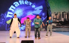 Девушки из Казахстана выиграли Азербайджанскую Лигу КВН (ФОТО)