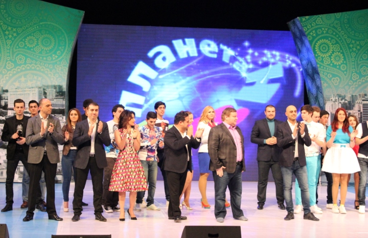 Девушки из Казахстана выиграли Азербайджанскую Лигу КВН (ФОТО)