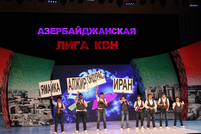 Девушки из Казахстана выиграли Азербайджанскую Лигу КВН (ФОТО)