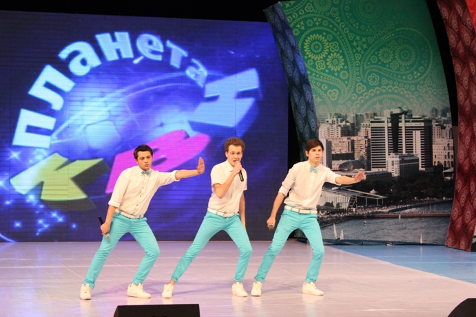 Девушки из Казахстана выиграли Азербайджанскую Лигу КВН (ФОТО)