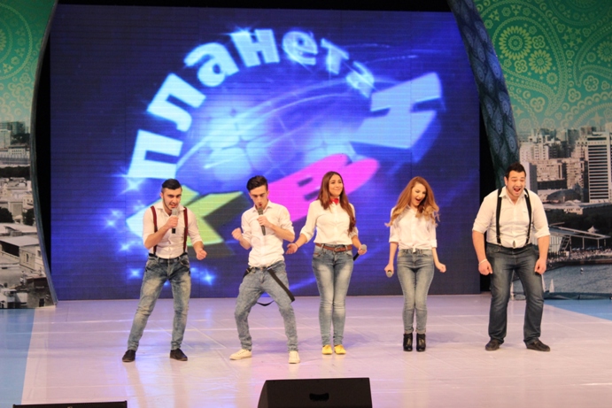 Девушки из Казахстана выиграли Азербайджанскую Лигу КВН (ФОТО)