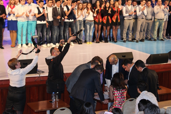 Девушки из Казахстана выиграли Азербайджанскую Лигу КВН (ФОТО)