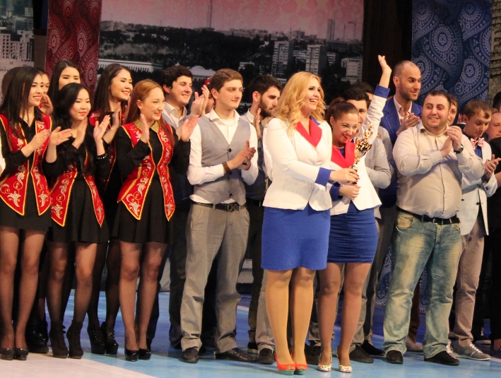 Девушки из Казахстана выиграли Азербайджанскую Лигу КВН (ФОТО)