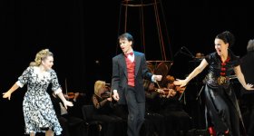 Творческая сцена ÜNS подарила бакинцам волшебный вечер оперетты (ФОТО)