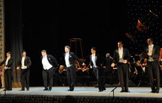 Творческая сцена ÜNS подарила бакинцам волшебный вечер оперетты (ФОТО)