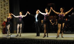 Творческая сцена ÜNS подарила бакинцам волшебный вечер оперетты (ФОТО)