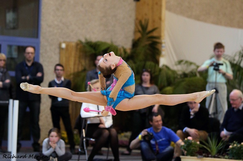 Азербайджанская гимнастка завоевала бронзовую медаль на соревнованиях в Румынии (ФОТО)