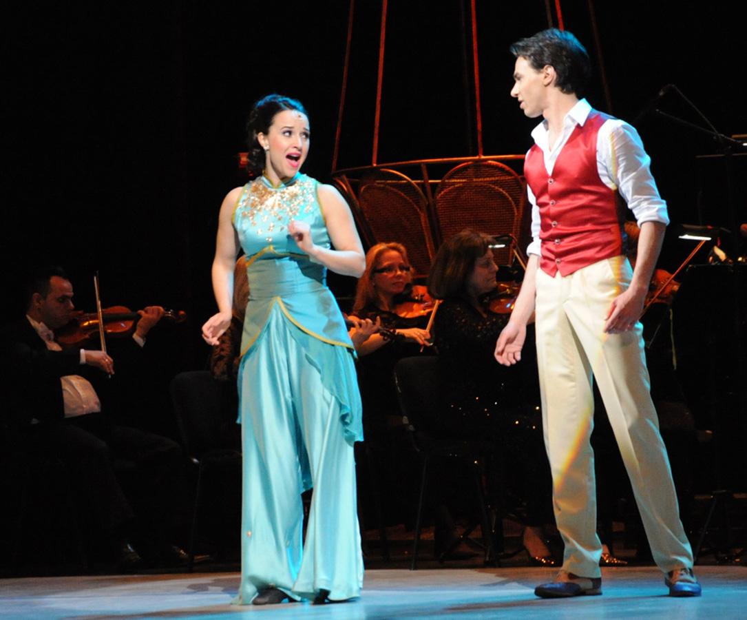 Творческая сцена ÜNS подарила бакинцам волшебный вечер оперетты (ФОТО)