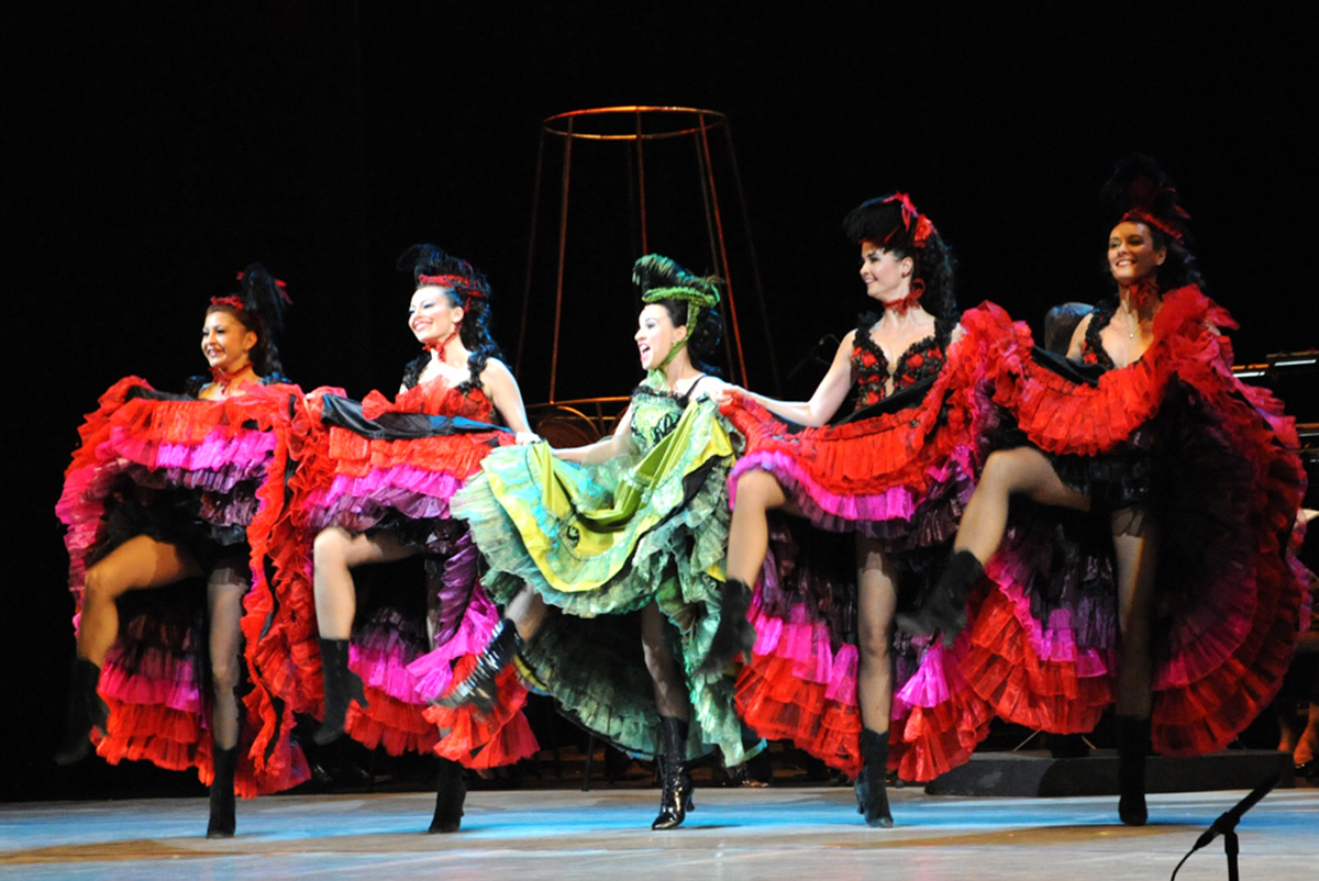 Творческая сцена ÜNS подарила бакинцам волшебный вечер оперетты (ФОТО)