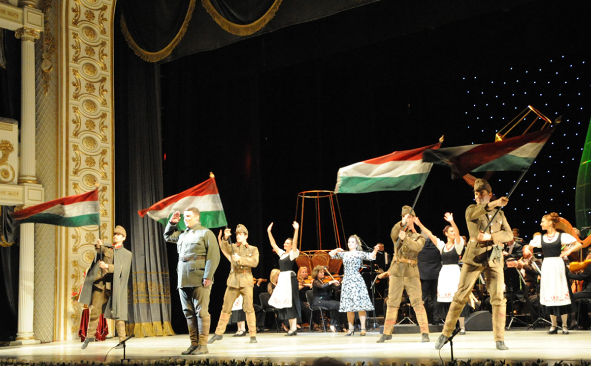 Творческая сцена ÜNS подарила бакинцам волшебный вечер оперетты (ФОТО)