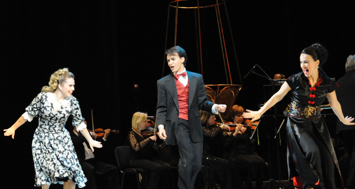 Творческая сцена ÜNS подарила бакинцам волшебный вечер оперетты (ФОТО)