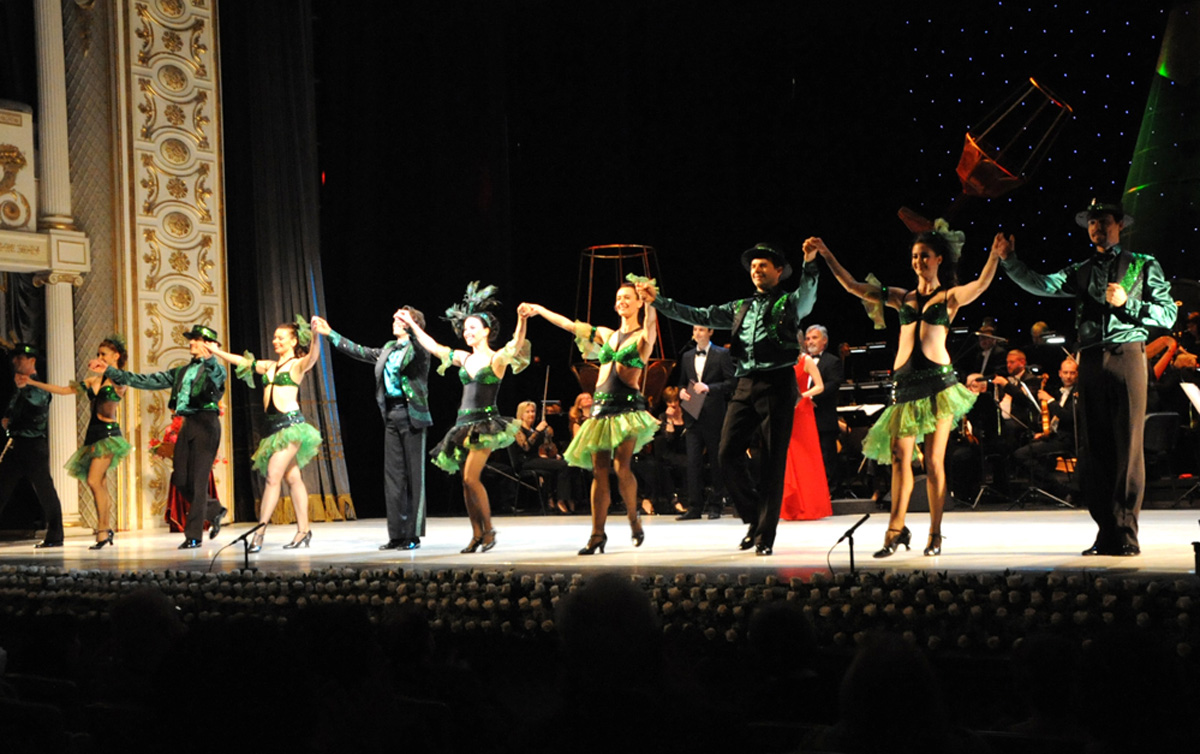 Творческая сцена ÜNS подарила бакинцам волшебный вечер оперетты (ФОТО)