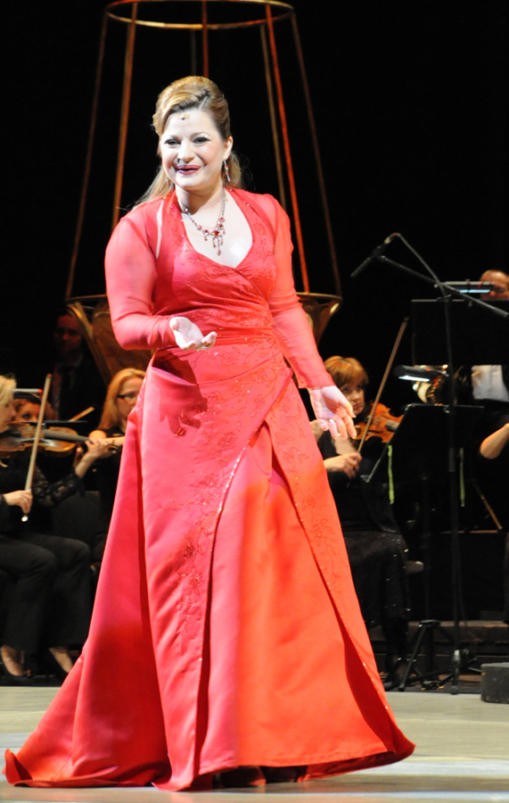 Творческая сцена ÜNS подарила бакинцам волшебный вечер оперетты (ФОТО)