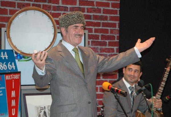 В Баку отметят юбилей известного ханенде Джанали Акперова