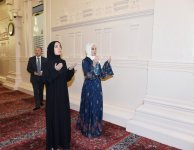 Президент Азербайджана и его супруга посетили мечеть Пророка в Медине (ФОТО)