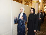 Президент Азербайджана и его супруга посетили мечеть Пророка в Медине (ФОТО)