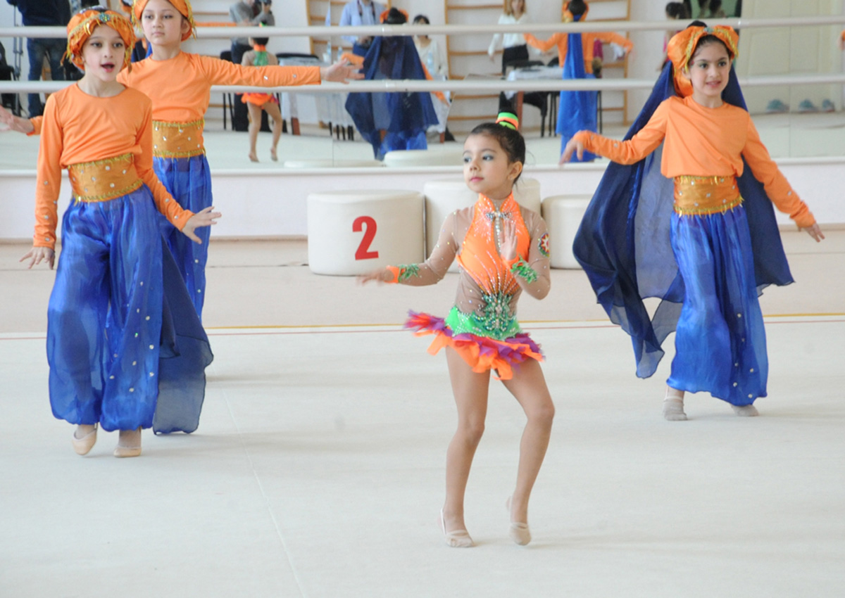 В Баку прошел первый открытый кубок "Təhsil" по художественной гимнастике (ФОТО)