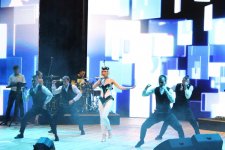 Потрясающее шоу-спектакль Полины Гагариной в Баку (ФОТО)