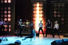 Потрясающее шоу-спектакль Полины Гагариной в Баку (ФОТО)