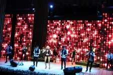 Потрясающее шоу-спектакль Полины Гагариной в Баку (ФОТО)