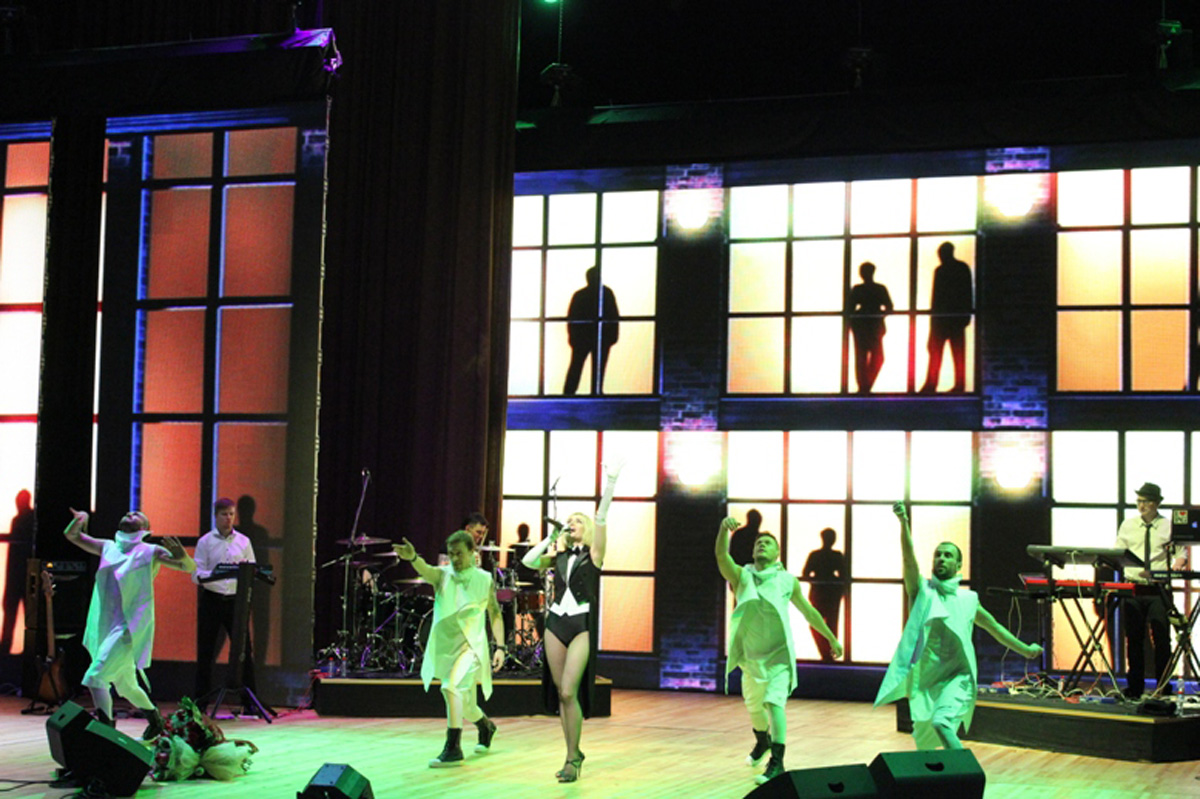 Потрясающее шоу-спектакль Полины Гагариной в Баку (ФОТО)