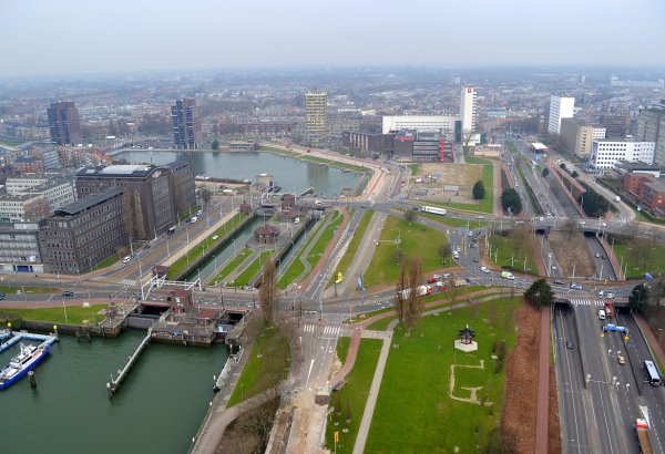 В Нидерландах начался сбор подписей за перенос столицы из Амстердама в Роттердам