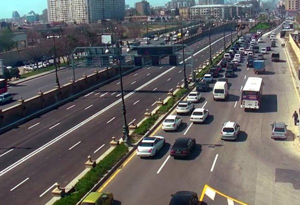 Открывается движение на центральном проспекте Баку