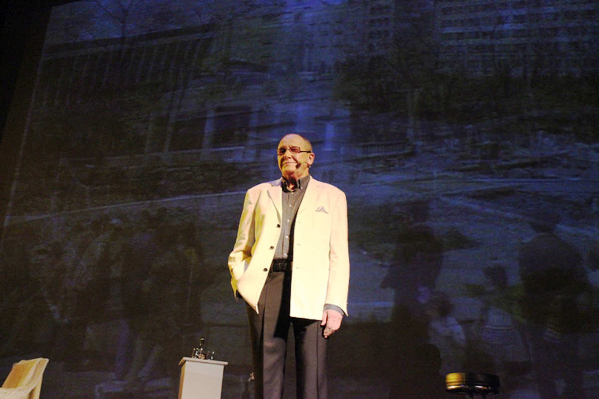 В Баку состоится творческий вечер Эммануила Виторгана (ФОТО)