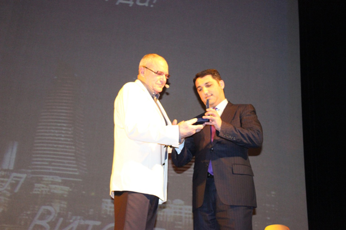 В Баку состоится творческий вечер Эммануила Виторгана (ФОТО)