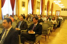 Азербайджан представлен на книжном фестивале в Будапеште (ФОТО)